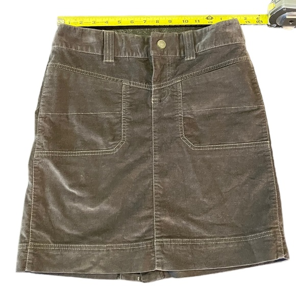 Athleta Olive Kahki Washed Velvet Skirt | Women’s 0 - Picture 8 of 9